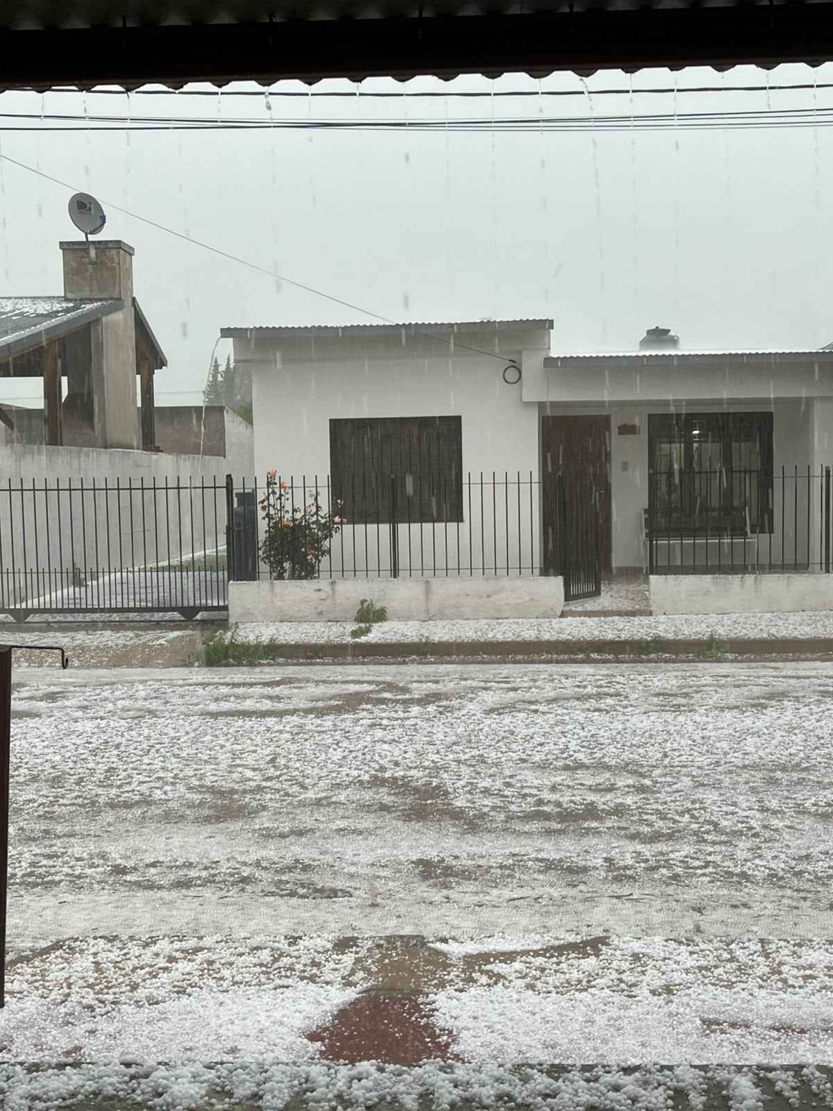 Del Campillo y Villa Valeria registraron caída de granizo.