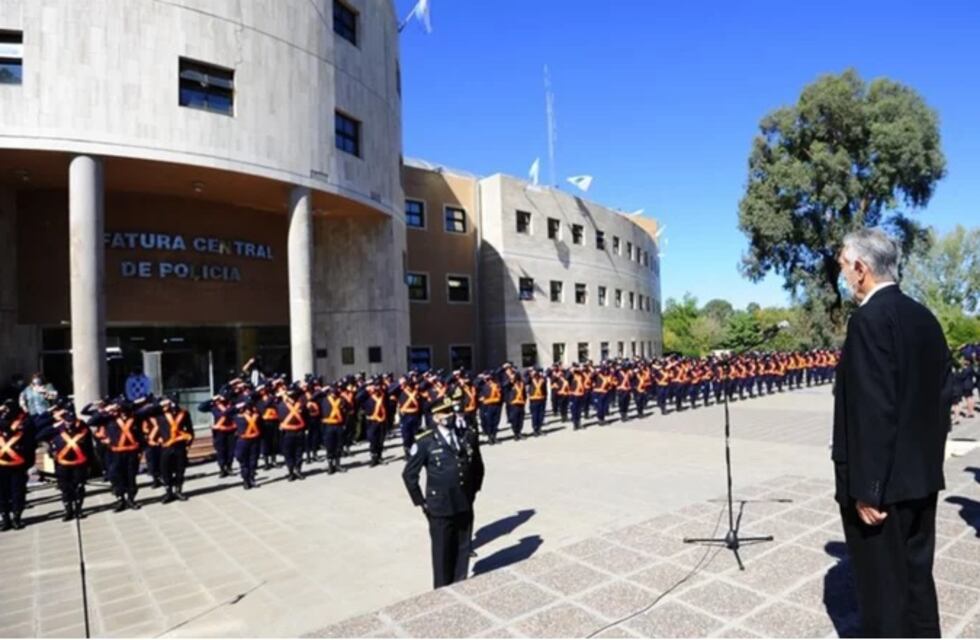 En San Luis le dieron la bienvenida a 330 nuevos policías
