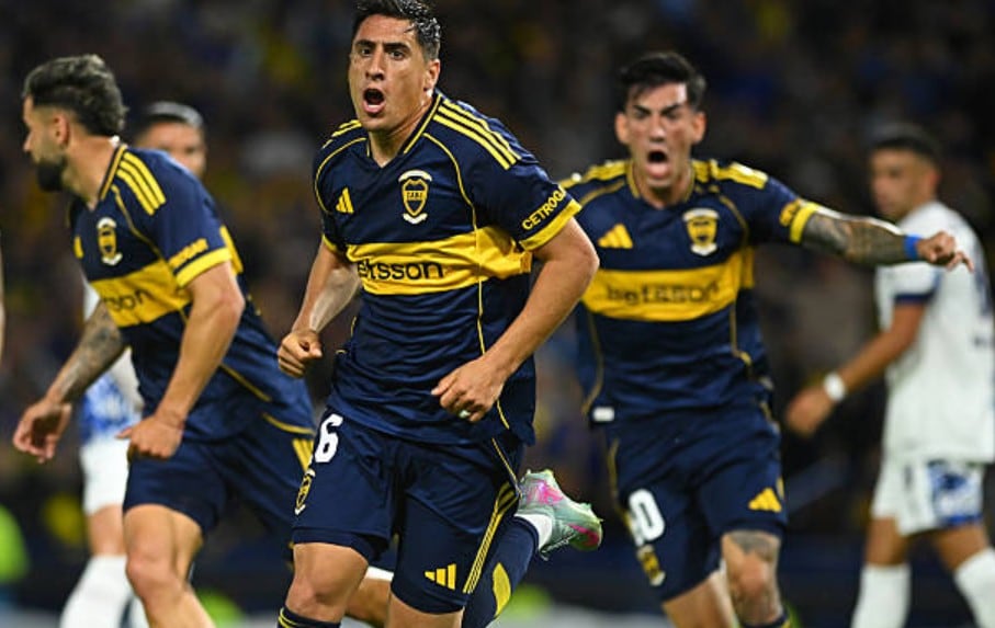 Merentiel y Dilollo festejan el 1 a 0 de Boca ante Talleres en La Bombonera