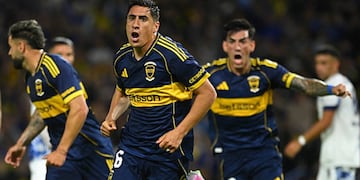 Merentiel y Dilollo festejan el 1 a 0 de Boca ante Talleres en La Bombonera