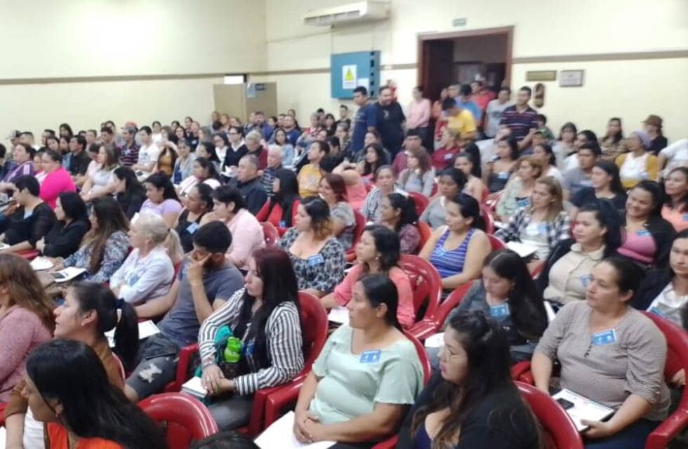Eldoraenses se capacitaron en el programa “Familia Misionera”