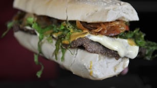 Probó un sándwich de milansa por 1.800 pesos en Córdoba.