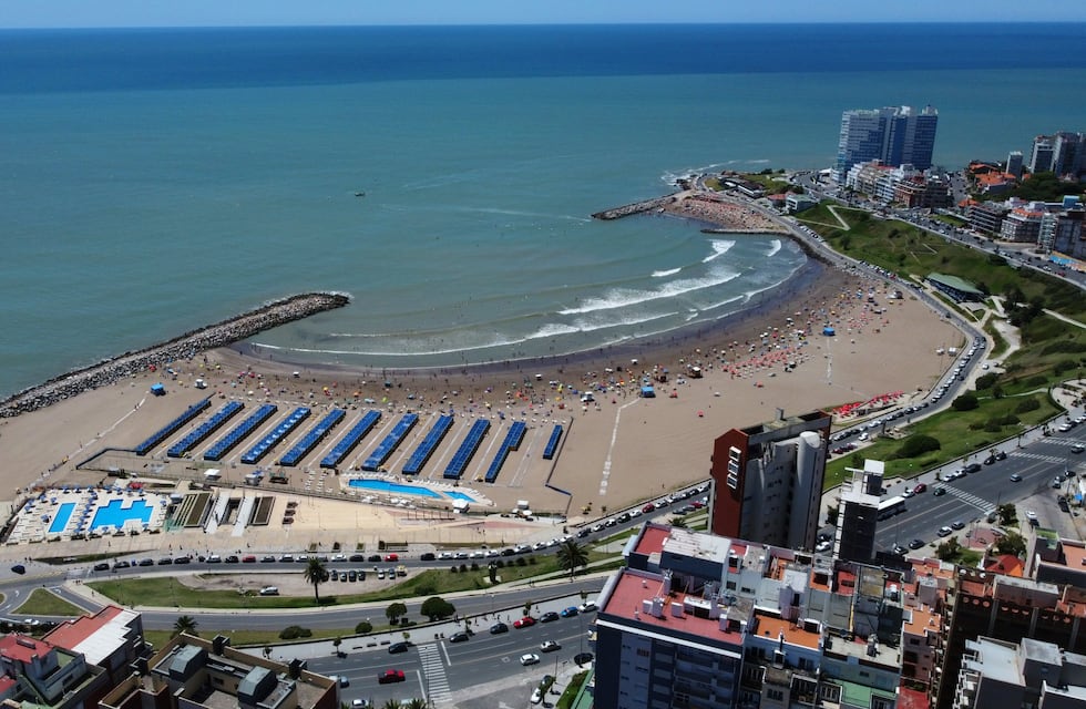 Congelamiento de precios al turismo: Alberto Fernández firmó el acuerdo