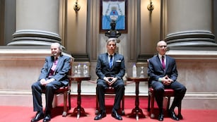 Pese a la acordada de la Corte, el Gobierno mantiene la idea de nombrar jueces por decreto