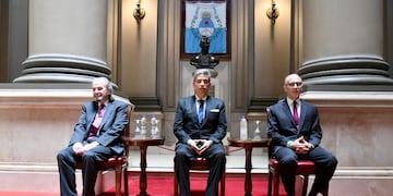 Pese a la acordada de la Corte, el Gobierno mantiene la idea de nombrar jueces por decreto