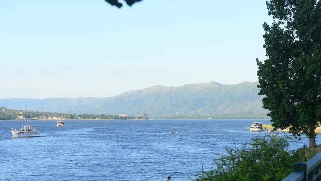 LAGO. San Roque, en Villa Carlos Paz. Imagen ilustrativa (Martín Baez/Archivo).