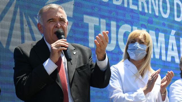 EL gobierno titularizó a 800 trabajadores de la salud.