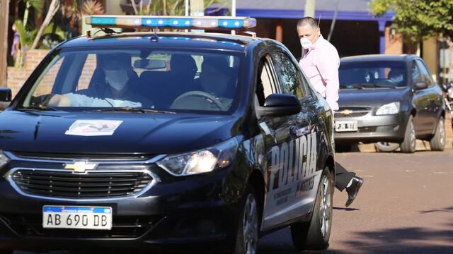 El oficial está implicado en casos de apremios y torturas que están siendo investigados.