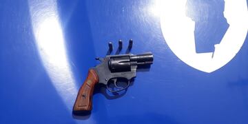 Detuvieron a un adolescente de 15 años que portaba un arma de fuego.