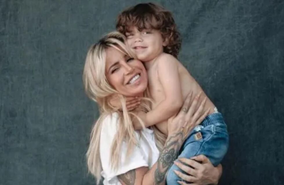 Felipe, el hijo menor de Flor Peña, sorprendió en redes con sus habilidades artísticas