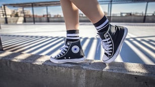 Outlet: así se pueden comprar zapatillas originales de Converse a partir de los $39.000.