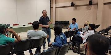 Iguazú: la municipalidad se reunió con presidentes barriales para abordar el tema de la quema de basura