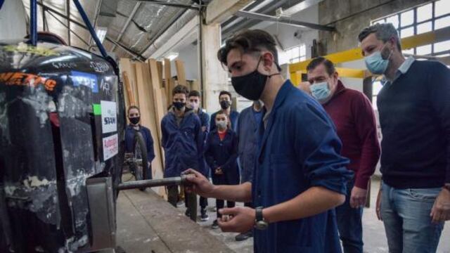 Junto a más de mil alumnos de todo el país, correrán en el Autódromo de Buenos Aires en diciembre.