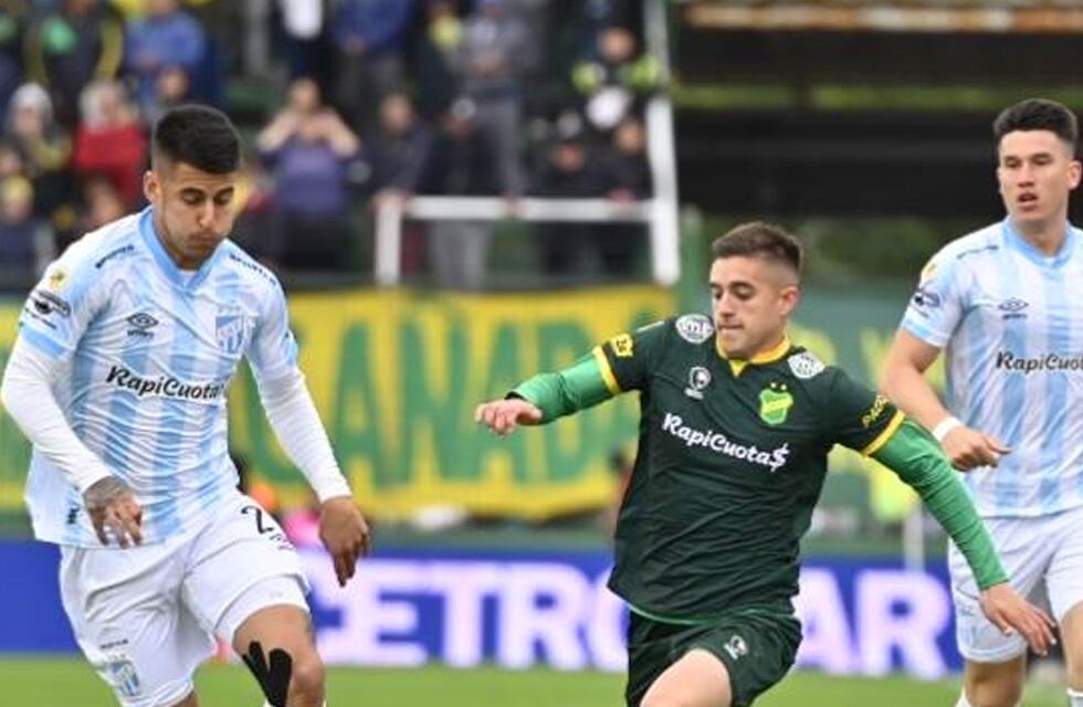 Atlético Tucumán perdió 3 a 1 con Defensa y Justicia y se quedó sin Copa Sudamericana
