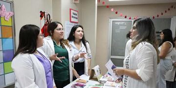 El Hospital Néstor Kirchner ofreció múltiples servicios médicos y educativos para las mujeres en el marco del Mes de la Mujer.