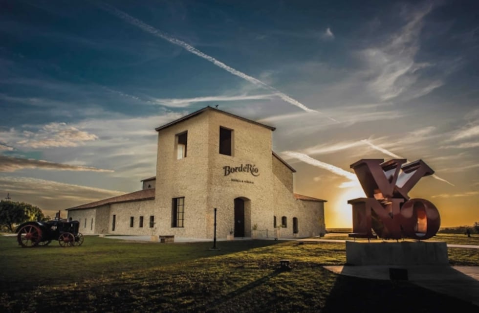 Visitas a Borderío, una bodega emblema de Entre Ríos, junto a Leiva Viajes