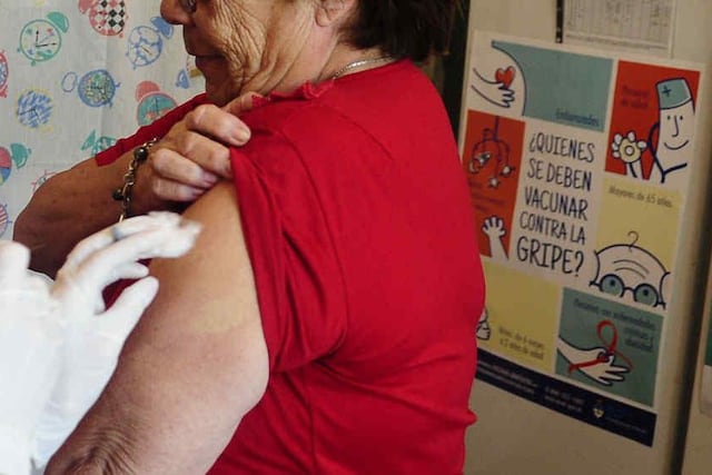 Vacuna antigripal. (Javier Cortéz/Archivo).