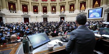 La Cámara de Diputados convirtió en Ley la Boleta Única de Papel con 143 votos afirmativos, 87 negativos y 5 abstenciones. (Prensa Diputados)