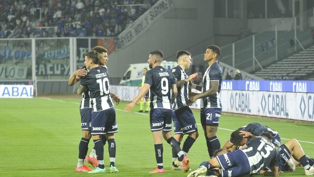 Talleres destrabó todo con el gol de Nahuel Tenaglia. Y aumentó Michael Santos (Javier Ferreyra / La Voz).