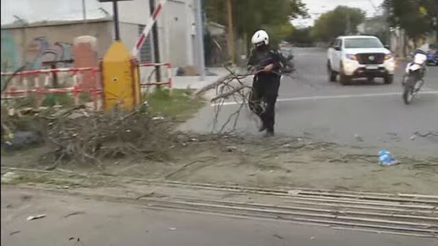 Ladrones ingeniaron una trampa para frenar autos en barrio Alta Córdoba.