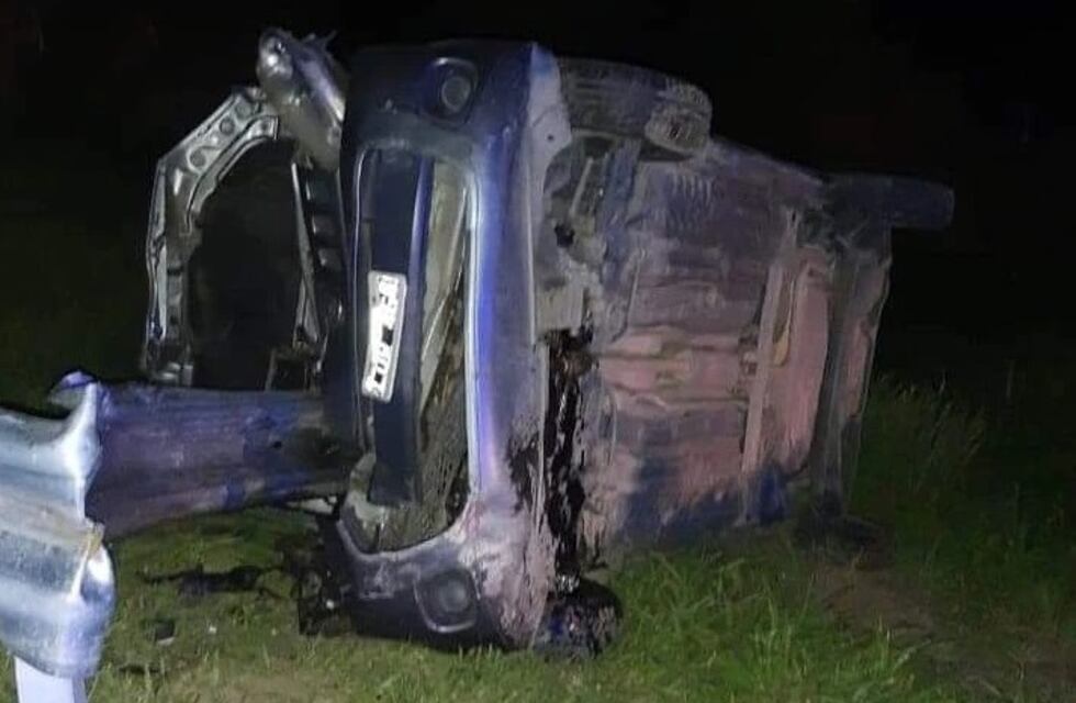 Volcó en la Ruta 34 y murieron su esposa y dos de sus niños