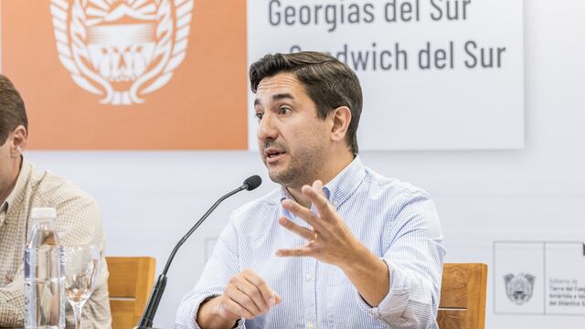 Ministro de Economía y Finanzas Públicas, Federico Zapata García