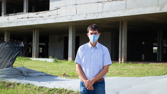 Juan Argañaraz, en el predio del Nuevo Hospital