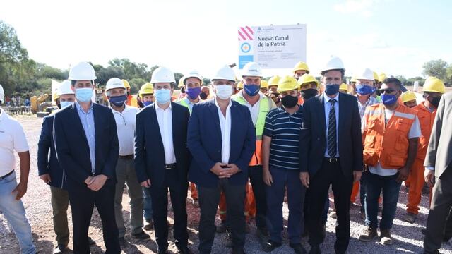 Fernández y Zamora dieron inicio a la obra de ejecución del nuevo Canal de La Patria