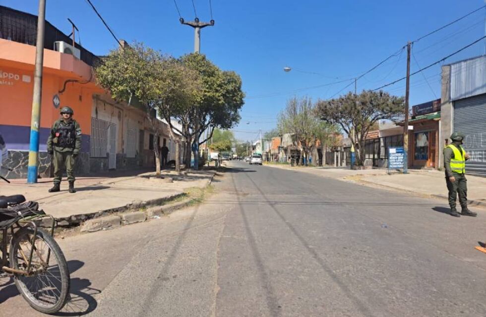 Crimen en Empalme Graneros: acribillaron a un automovilista al mediodía