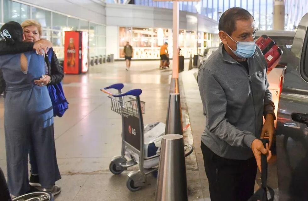 Tras la tragedia que envuelve a su familia, Ramón Díaz llegó al país