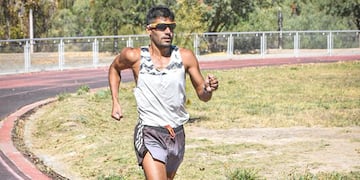 El santiagueño Cano consiguió la medalla de bronce en el Sudamericano de atletismo.