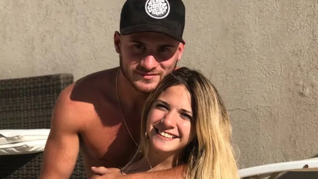 Alexis Mac Allister junto a Ailén Cova, que habría pasado de ser su mejor amiga a novia. (Foto: instagram/alemacallister)