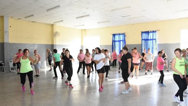 Arrancaron los talleres barriales