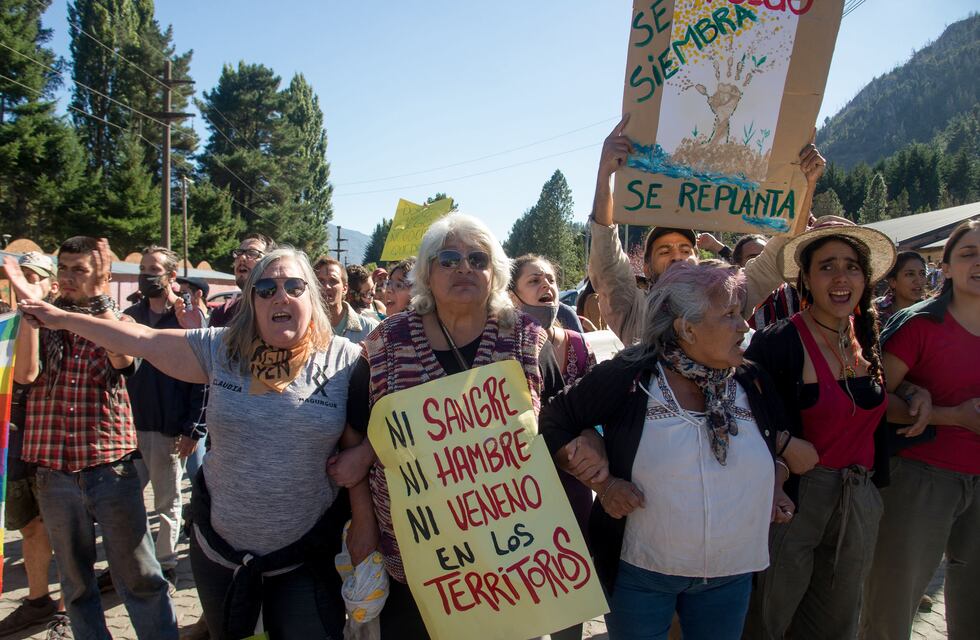 El enojo de Alberto Fernández por la presencia de Arcioni en la comitiva que viajó a Chubut