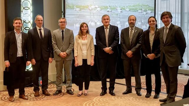El gobernador de Jujuy, Gerardo Morales, junto a funcionarios y empresarios mineros forman parte de la delegación argentina en la PDAC 2022.