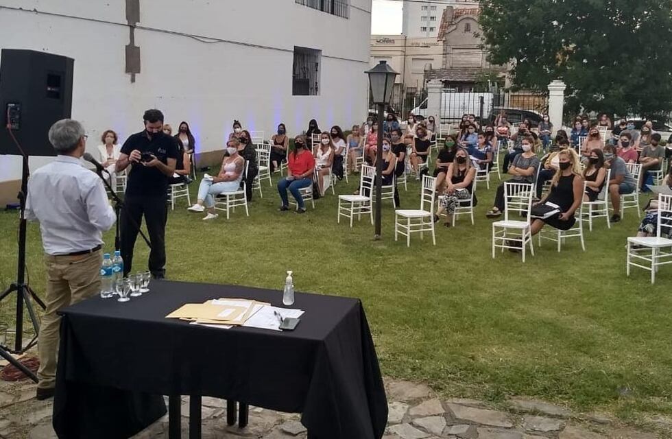 Reconocieron a estudiantes y docentes que fueron voluntarios ante la pandemia