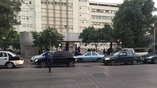 Automovilistas no respetan el paso prioritario del peatón, en sendas de cruce./Imagen ilustrativa
