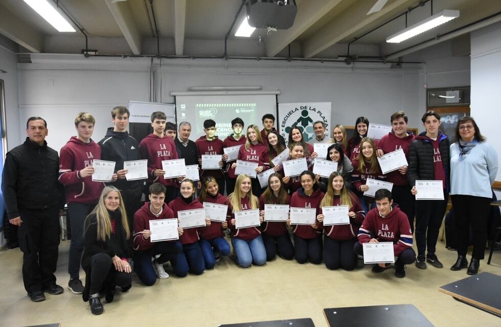 Mi Primera Licencia: terminó el curso en la Escuela De La Plaza