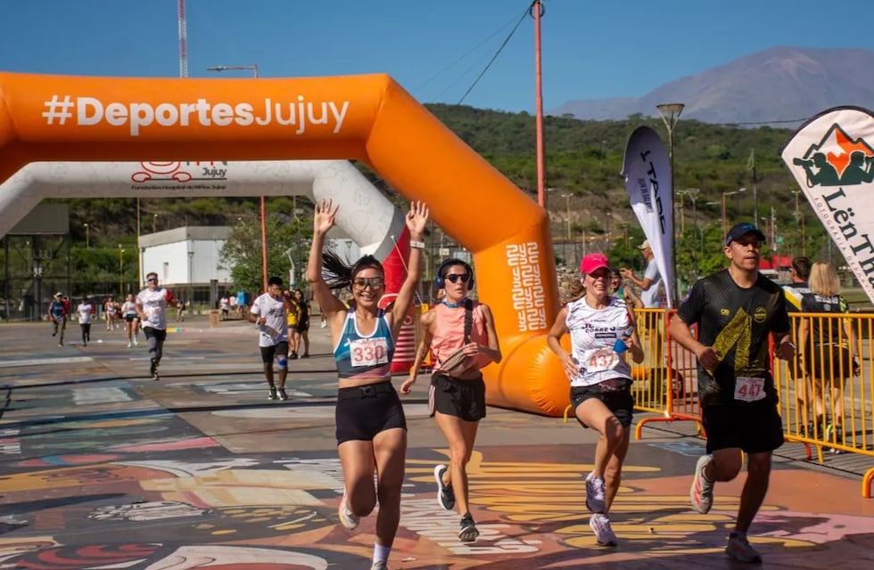 Una ola que no para de crecer: más de 1.200 participantes tuvo la maratón “Jujuy Corre”