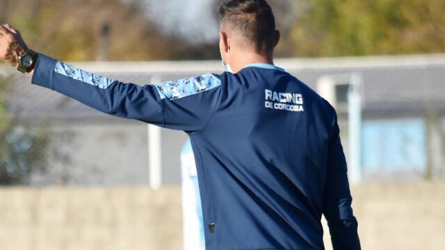 La Tota Medina asumió que un error del equipo le costó la derrota a Racing (Prensa Racing).