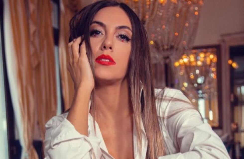 Desde Ibiza y con una arriesgada bikini, Floppy Tesouro se llenó de corazones rojos en Instagram