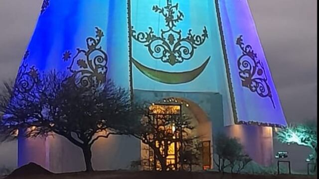 La colosal figura se perfila como un ícono de la región.