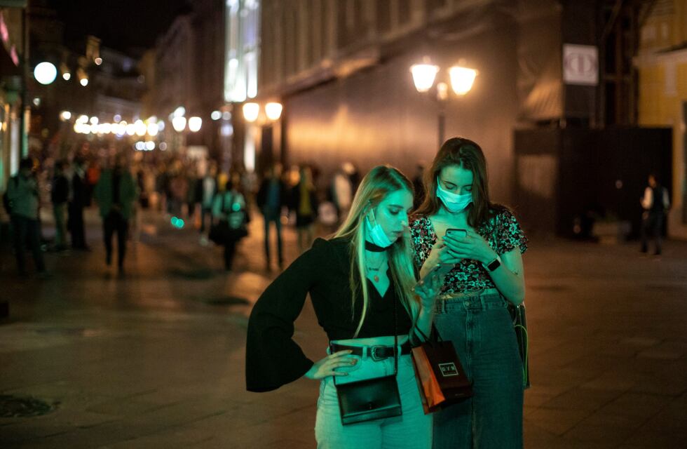 Coronavirus: Moscú vuelve a las restricciones por fuerte alza de contagios, la mayoría de la variante Delta