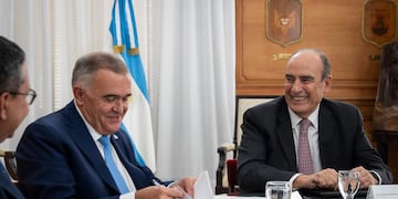 Gobernador de Tucumán, Osvaldo Jaldo junto al jefe de Gabinete Guillermo Francos.