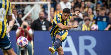 El mediocampista zurdo no pudo terminar el primer tiempo en La Plata.