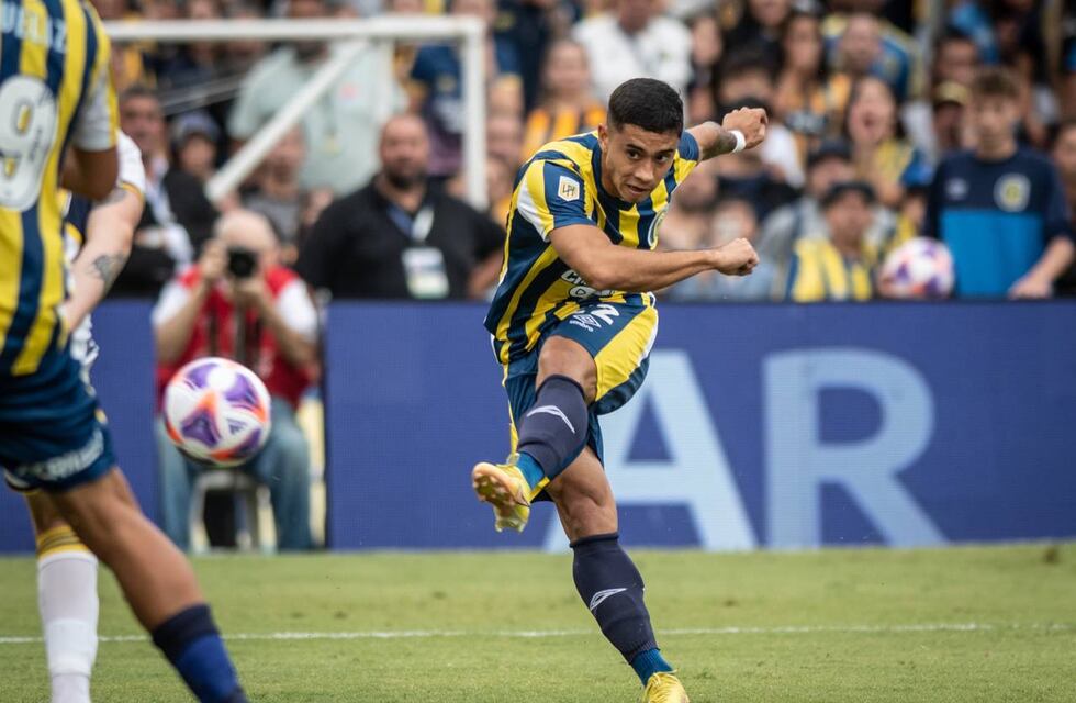 Otra baja para el clásico rosarino: Rosario Central confirmó una lesión muscular grave