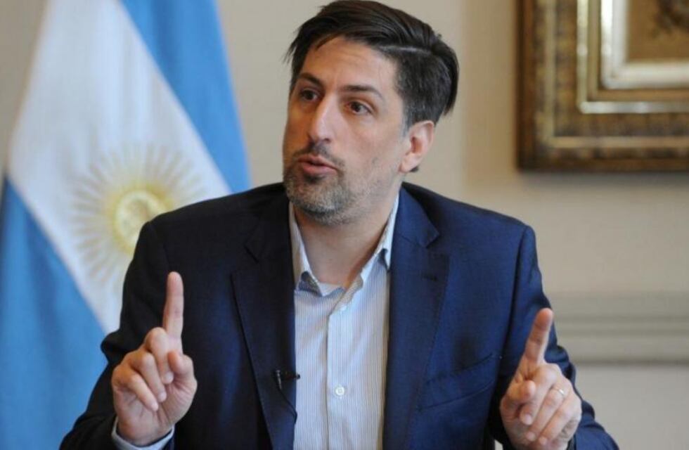 Diputados opositores piden juicio político para Nicolás Trotta por la suspensión de clases