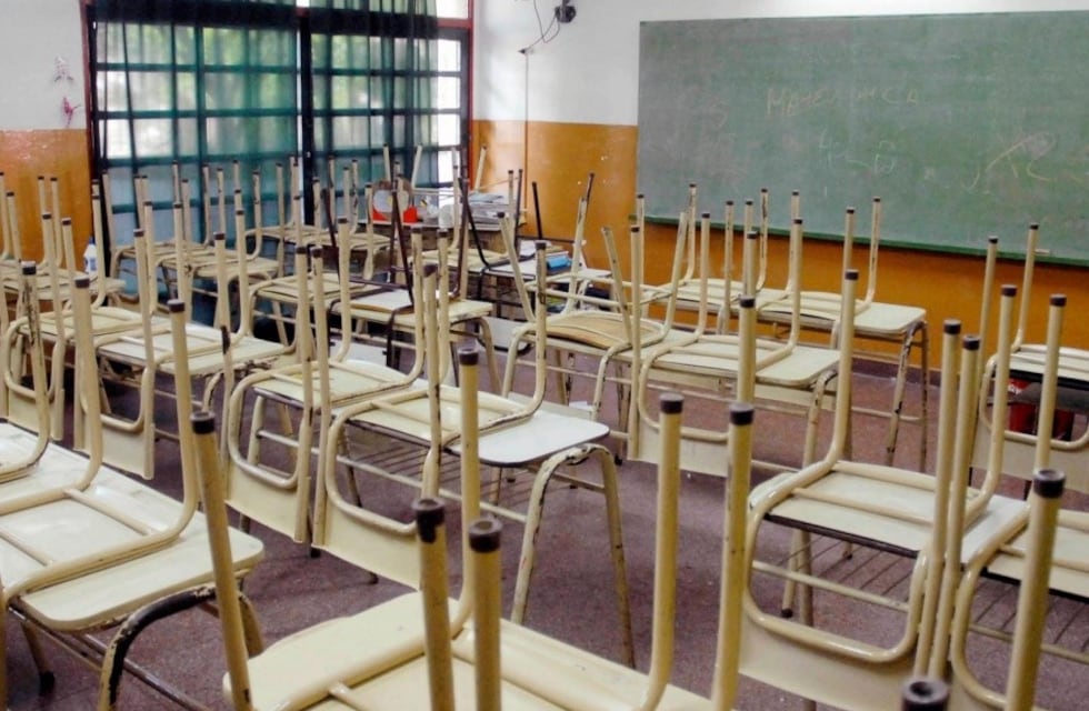Los docentes entrerrianos anunciaron tres días de huelga exigiendo recomposición salarial