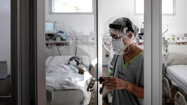 Sigue aumentando la tasa de contagios de covid en la Ciudad, pero ahora con mayor incidencia entre los jóvenes