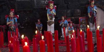 Las llamas consumieron todo en un paraje de Corrientes, salvo el santuario del Gauchito Gil (La Voz / Archivo).